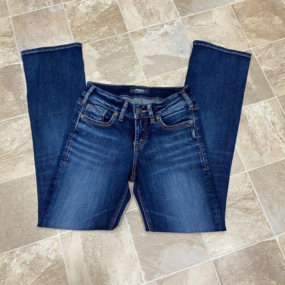 NWOT Silver Suki Slim Bootcut Jeans - 26W/31L